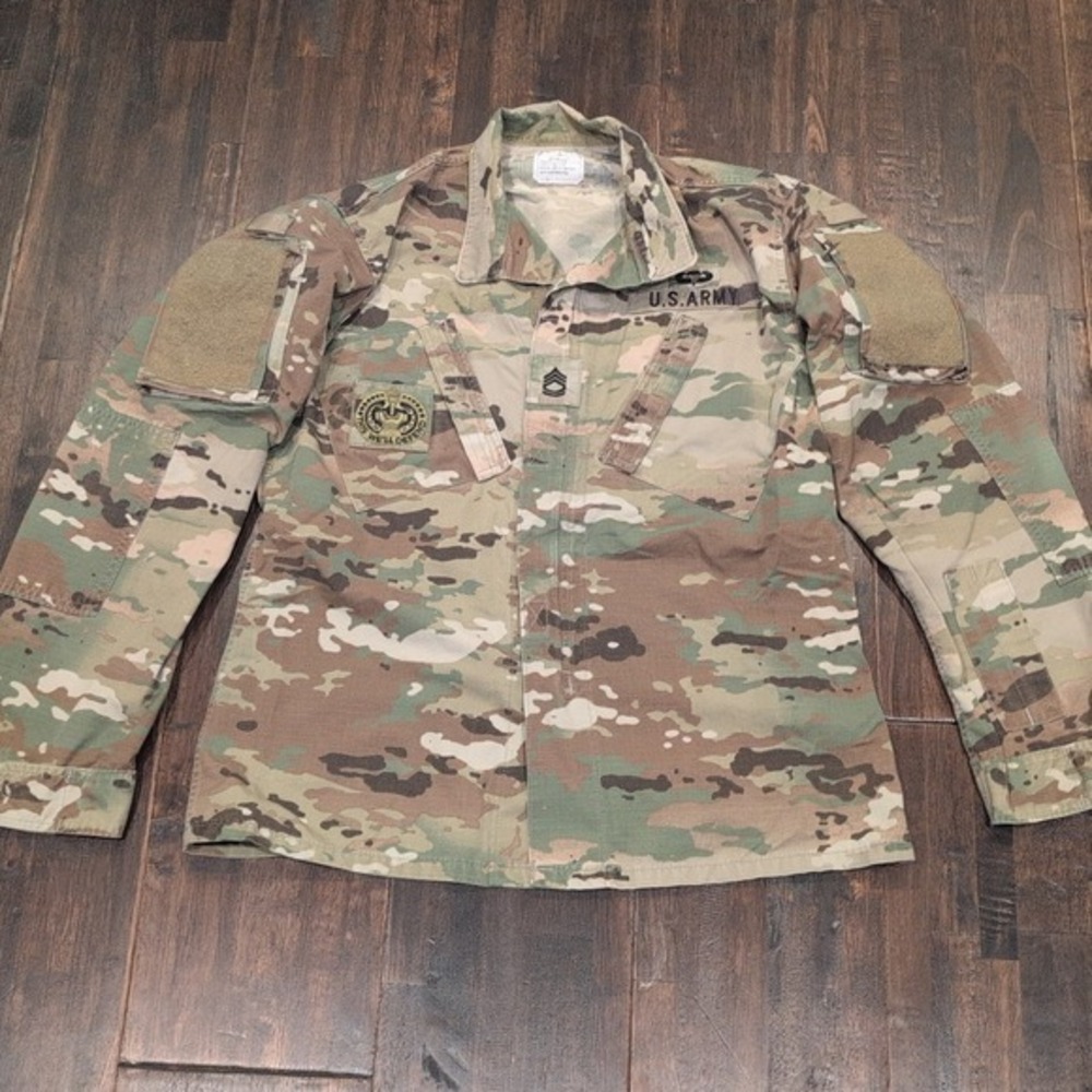 US Army Combat Uniform ACU Sergeant Jacket Mens Medium Long MultiCam Field Shirt